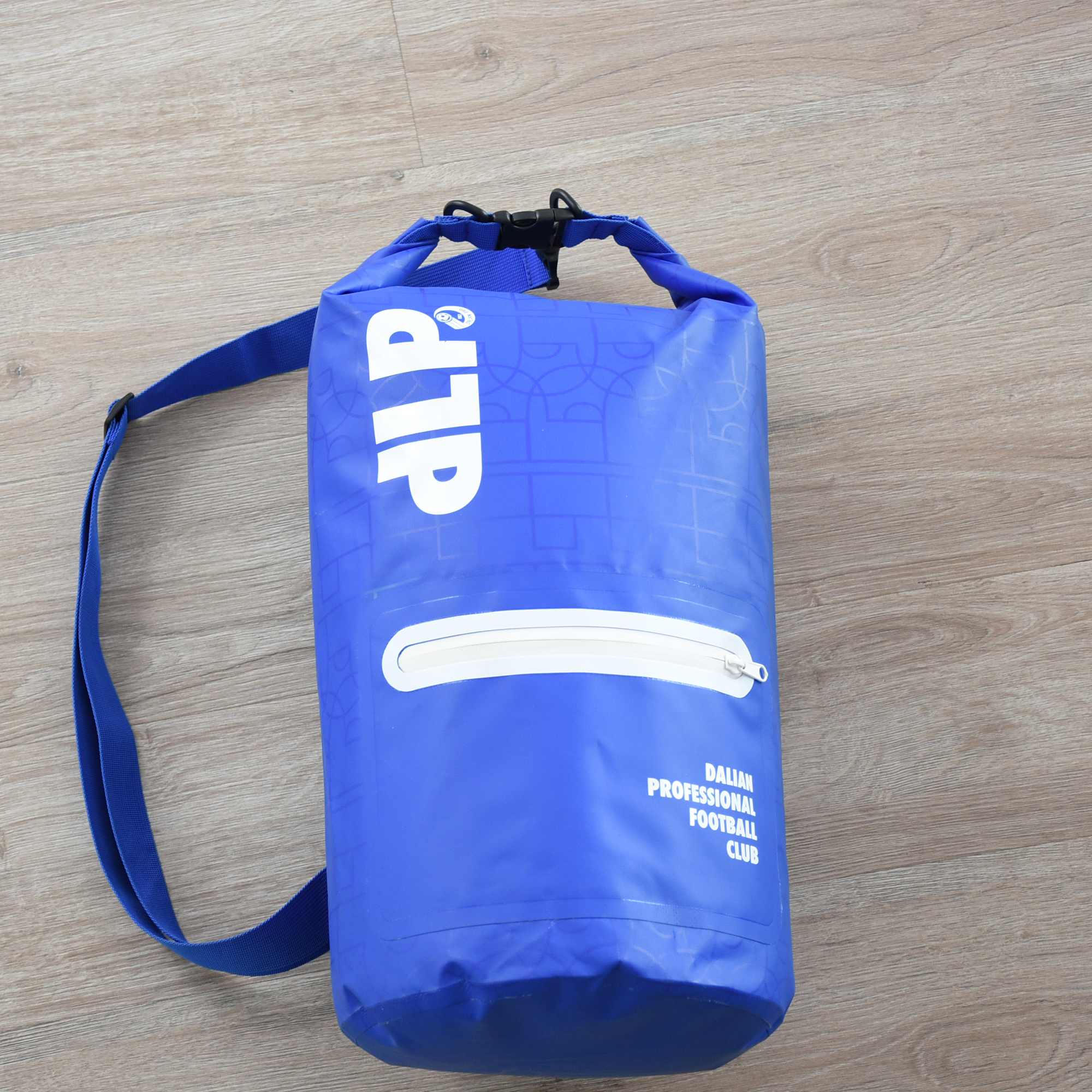 2024 Wholesale Widely Used Waterproof Bag Kayak Ocean Pack Dry Bag Backpack Dry Sack For Camping Kayaking