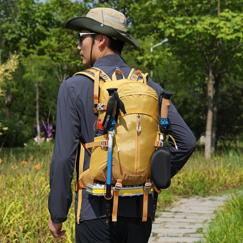 Outdoor Hiking Backpack 25 Liters Detachable Suspended Backboard Sports Backpack Multifunctional Off-road Cycling Water Bag