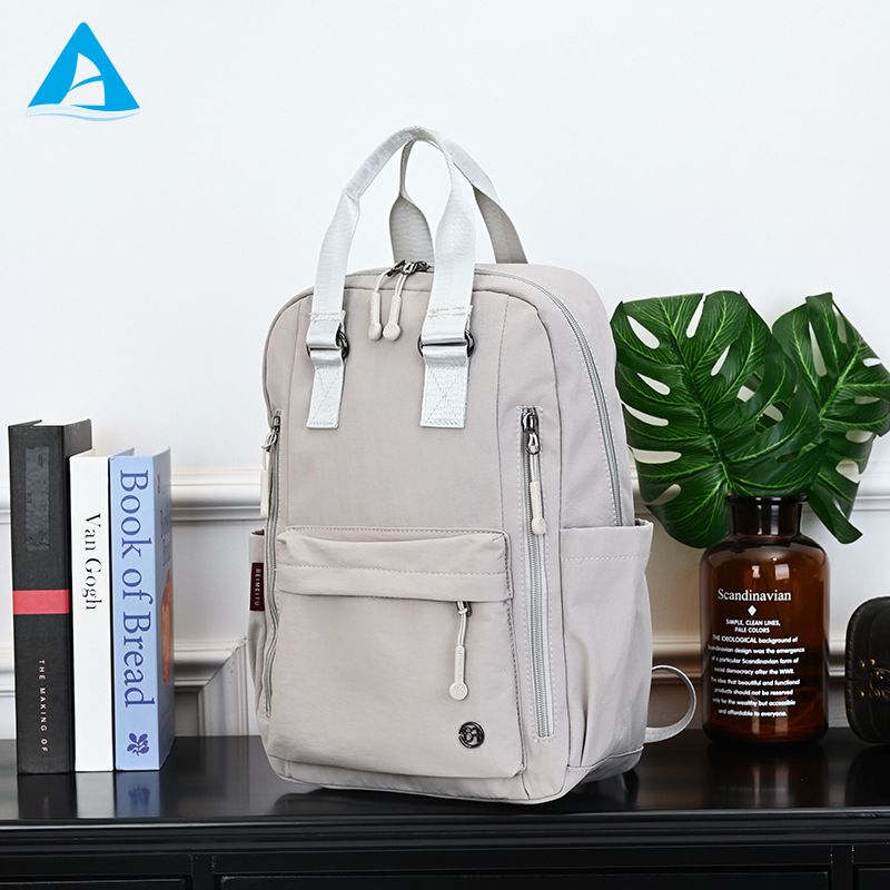Large Capacity Waterproof Canvas Backpack with Polyester Lining Simple Versatile Unisex Travel Bag for All Seasons