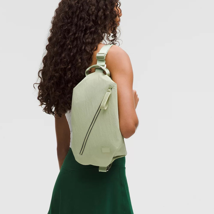Factory Customized Multifunctional Backpack Wear-resistant Crossbody Bag Anti Splash Outdoor Cycling and Fitness Yoga Bag